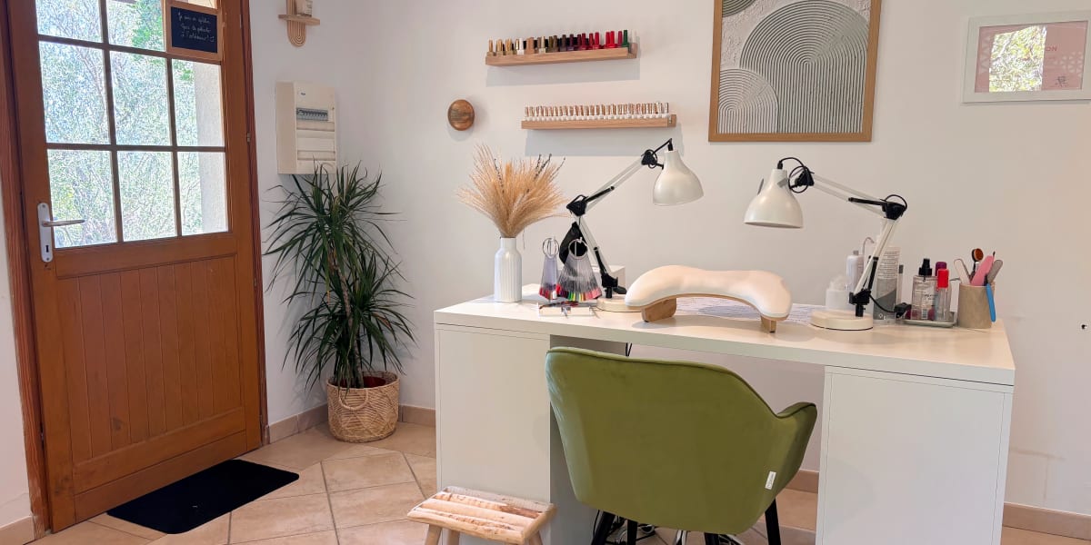Lily's Beauty - Onglerie Porto-Vecchio - Photo de couverture - OneBooking
