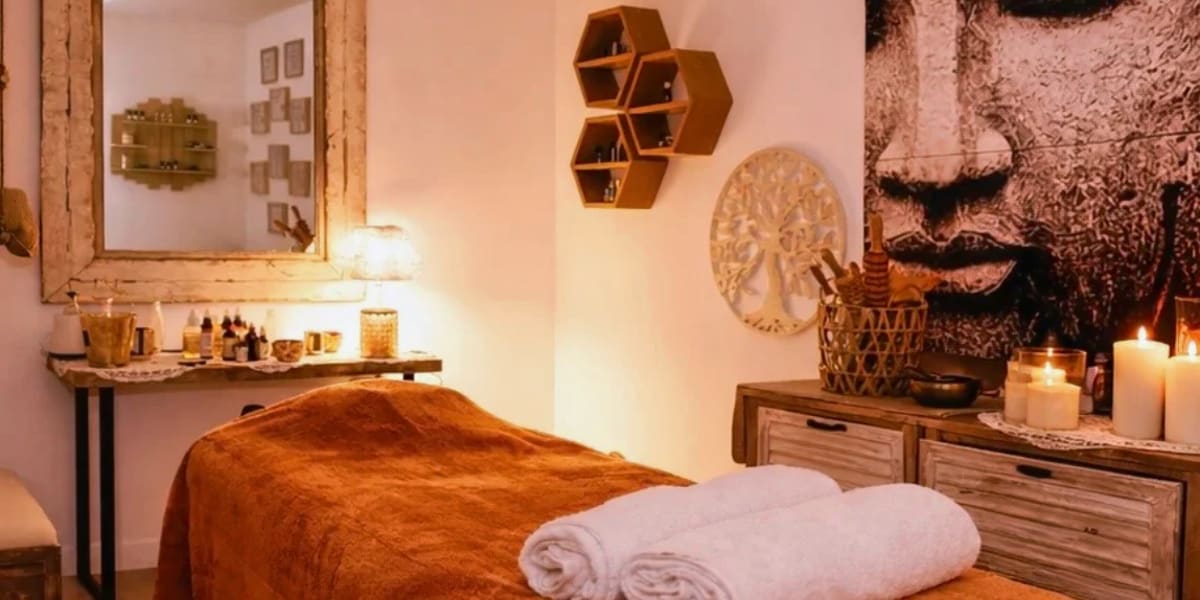 Aloha bien être -Massages Drainages lymphatiques -Numerologie - Soins énergetiques Reiki - Esthétique Mougins - Photo de couverture - OneBooking