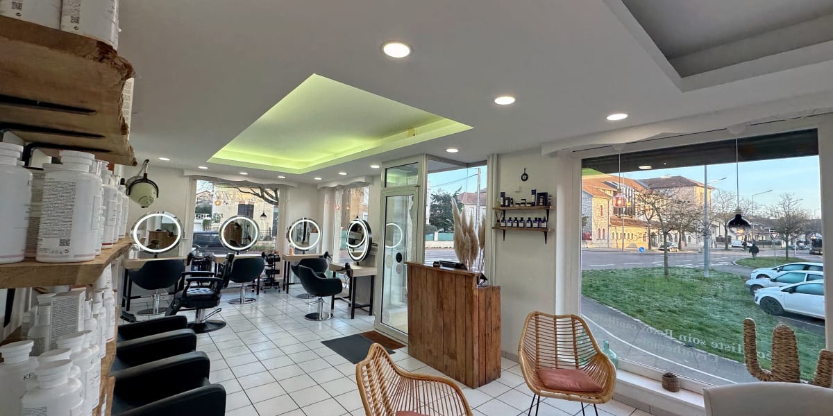 Le salon de Marine By Marine Fadli - Coiffure Dijon - Photo de couverture - OneBooking