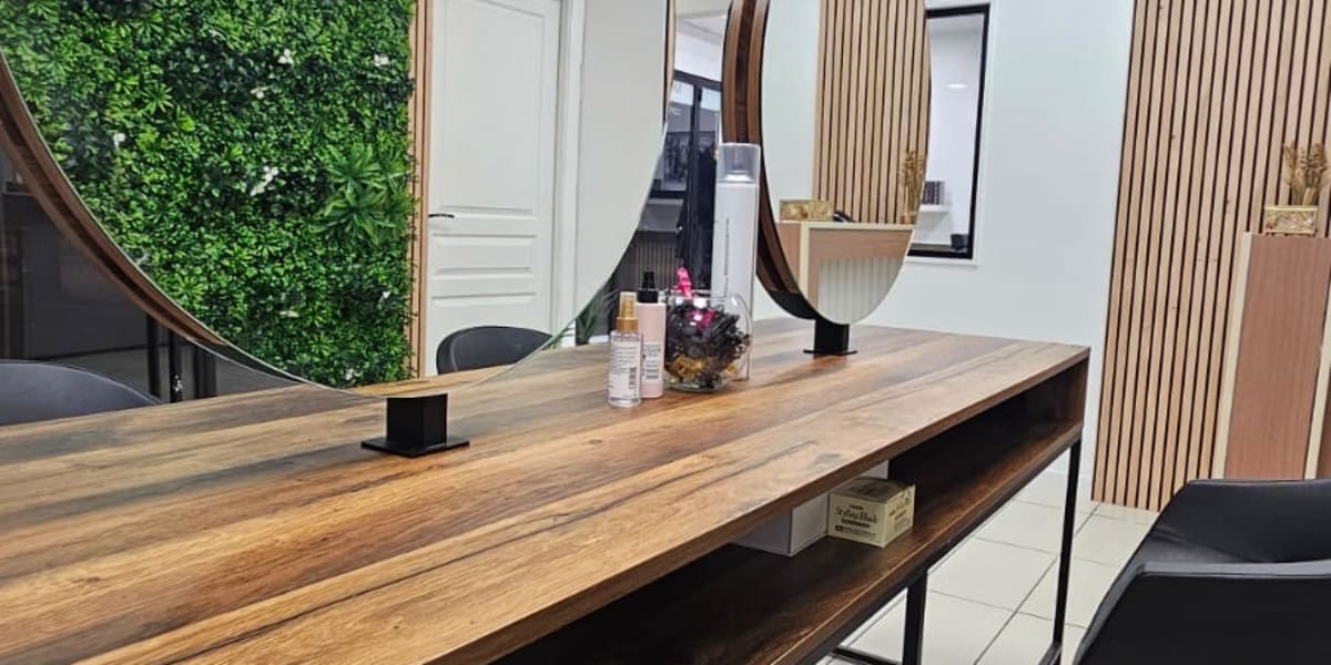 Barbe & Brush - Coiffure Grenoble - Photo de couverture - OneBooking