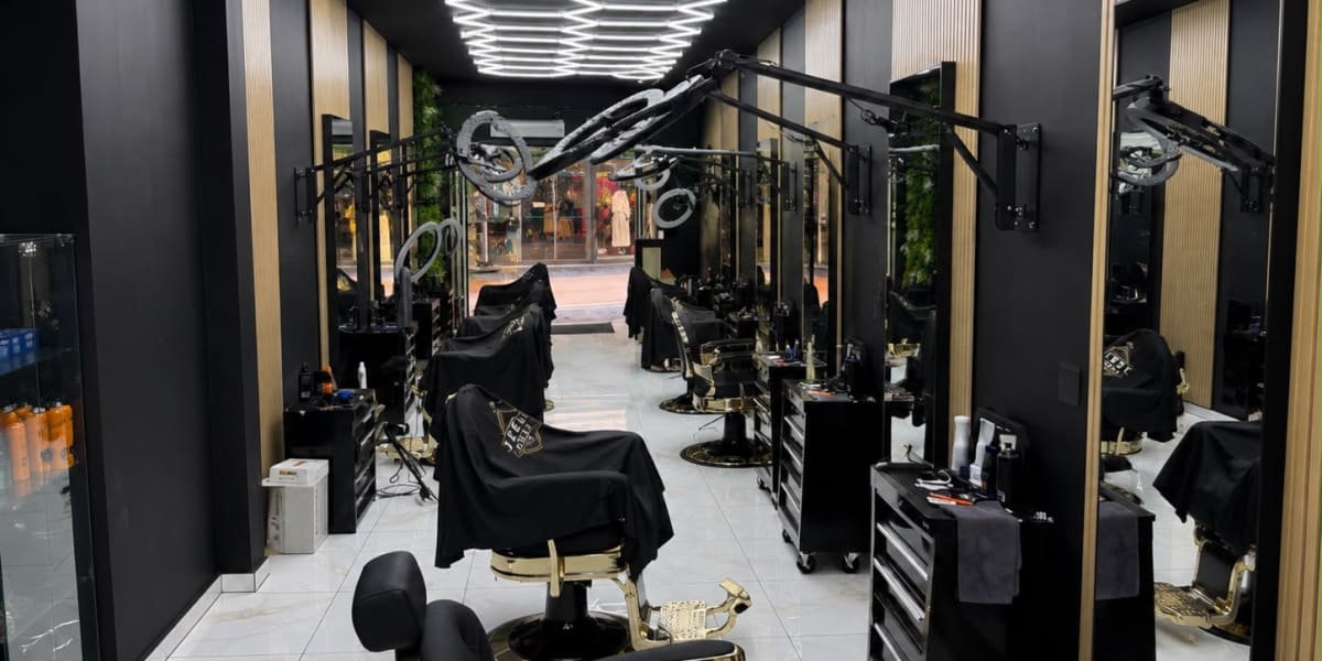Jeeps Barber 33 - Coiffure Bordeaux - Photo de couverture - OneBooking