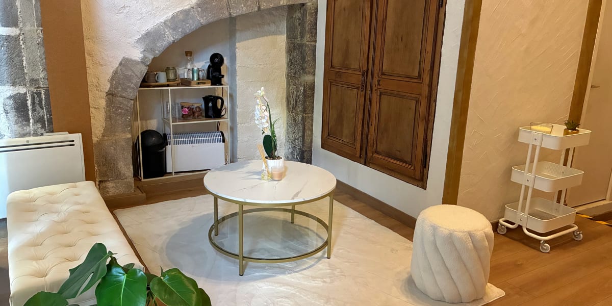 Meel Massages - Institut de beauté Clermont-Ferrand - Photo de couverture - OneBooking