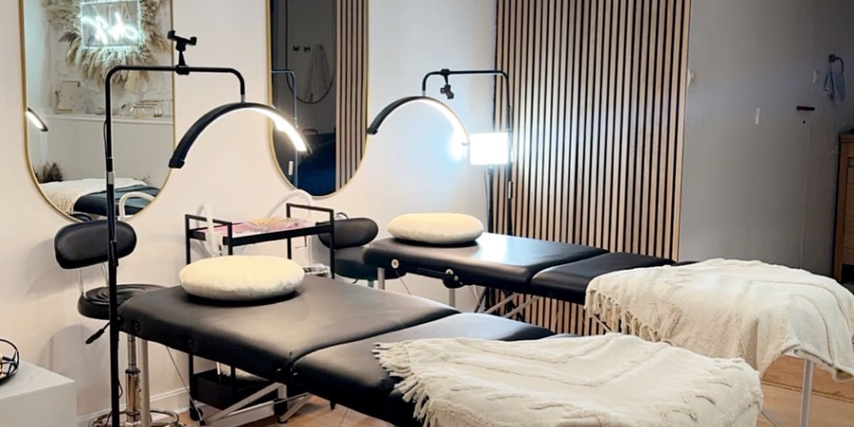 Aliya K - Onglerie Rueil-malmaison - Photo de couverture - OneBooking