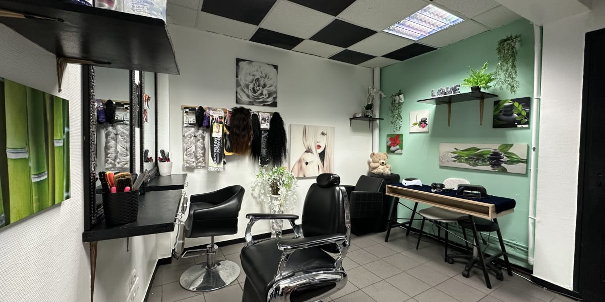 Delanie Reflexion - Coiffure Le Havre - Photo de couverture - OneBooking