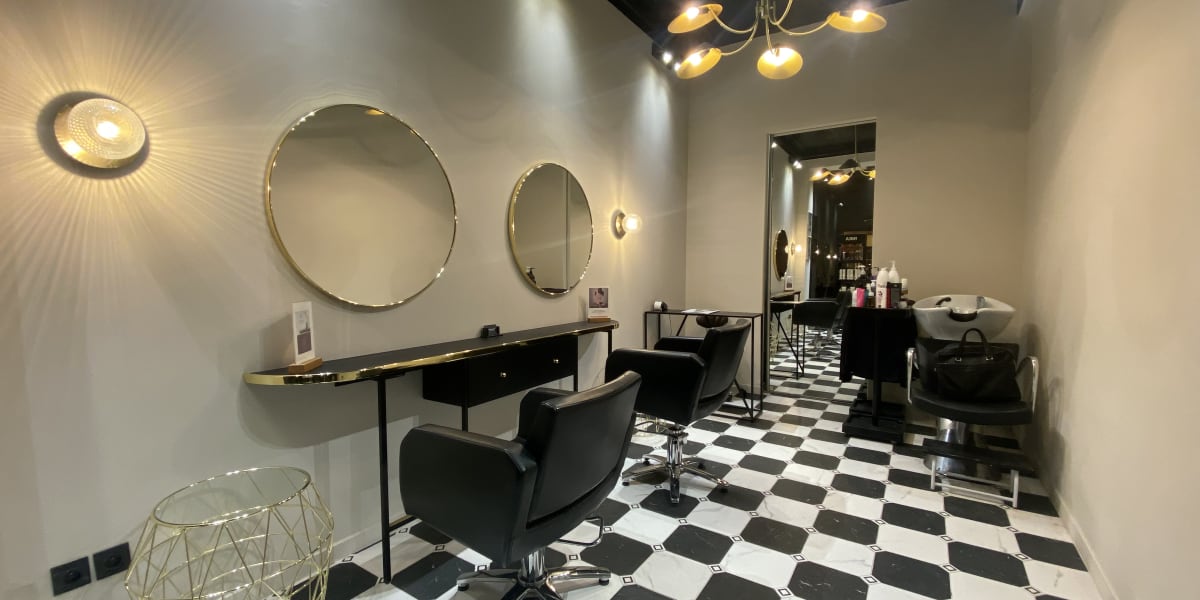 Michel NICOLAU-PARRO - Coiffeur Conseil - Coiffure Nice - Photo de couverture - OneBooking