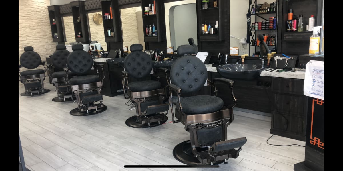 Élégance Coiffure 57 - Coiffure Florange - Photo de couverture - OneBooking