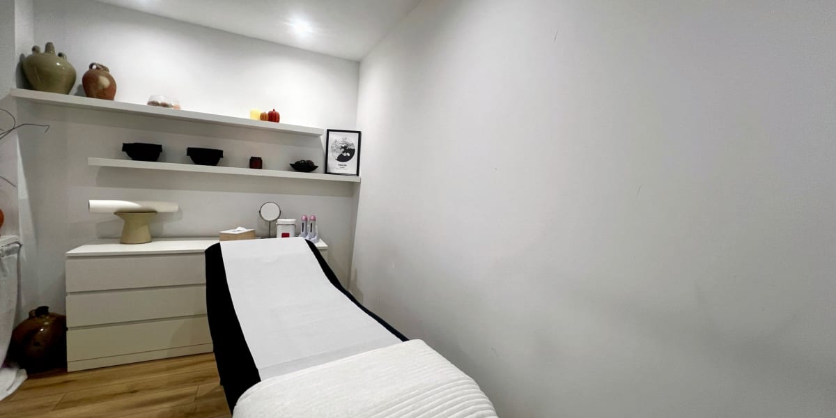Chloé Esthétik - Massage Toulon - Photo de couverture - OneBooking