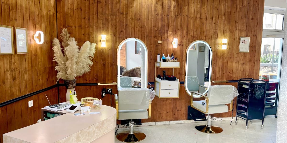 Hair by Nenette - Coiffure Villeneuve-sur-Lot - Photo de couverture - OneBooking