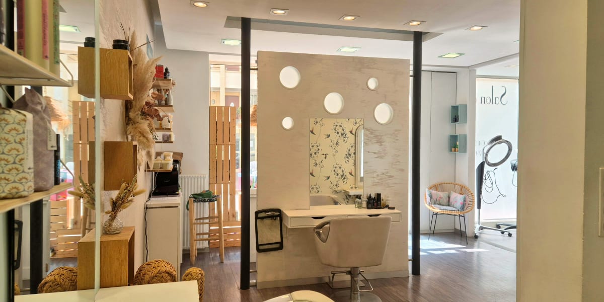 Le Salon By Steph - Coiffure Cannes - Photo de couverture - OneBooking