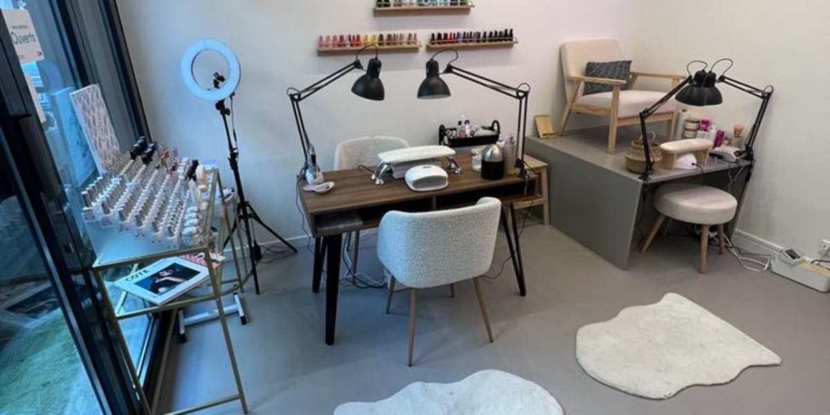 Chani nail artist - Onglerie Montreuil - Photo de couverture - OneBooking