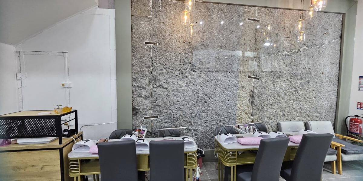 Beauty Bloom Space - Onglerie Lyon - Photo de couverture - OneBooking