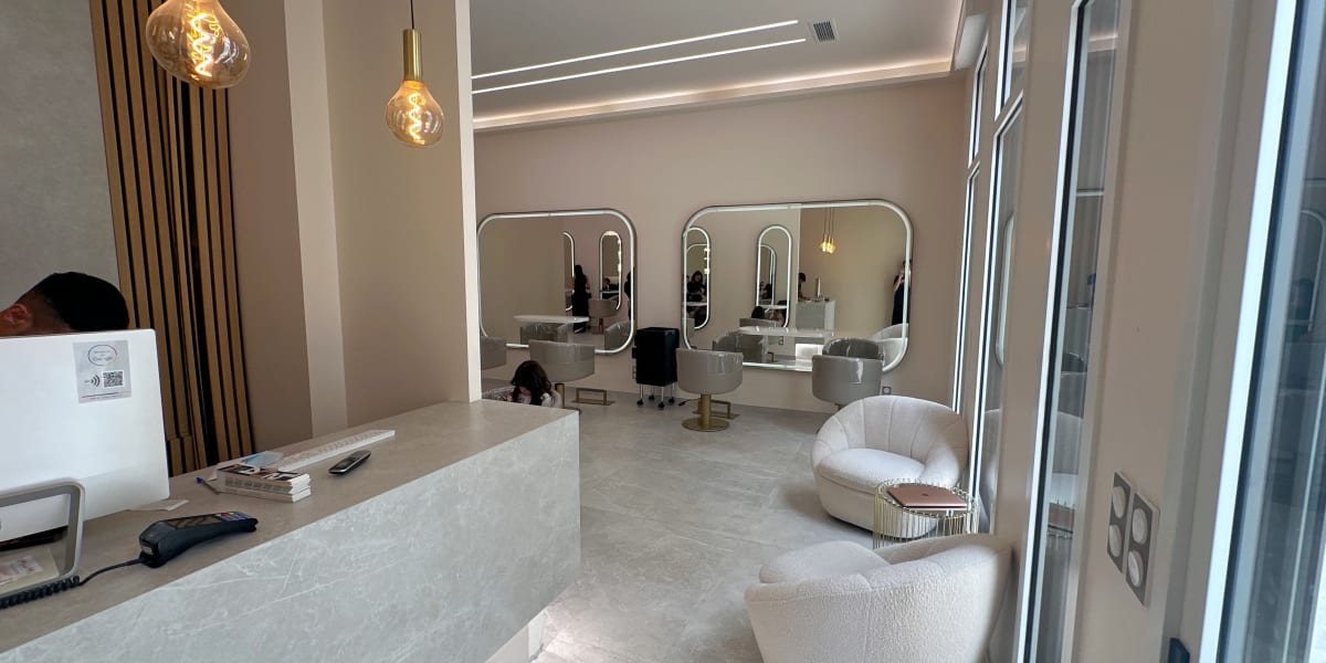R Stars Coiffure - Coiffure Montpellier - Photo de couverture - OneBooking