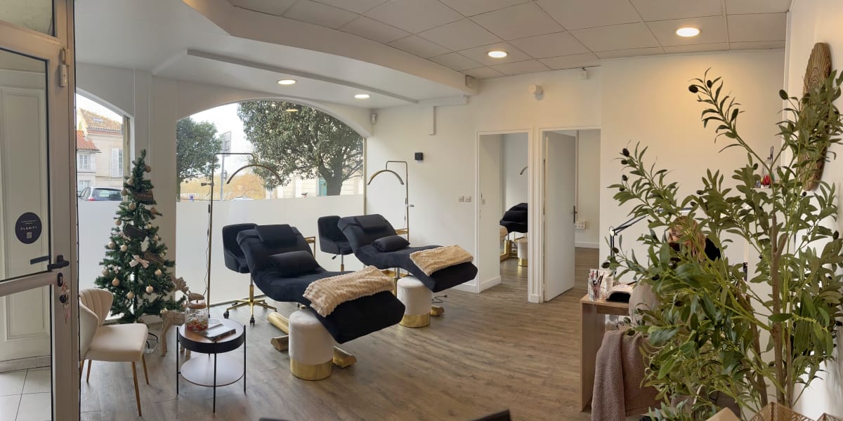 A&C L'art du Regard - Bordeaux - Onglerie Bordeaux - Photo de couverture - OneBooking
