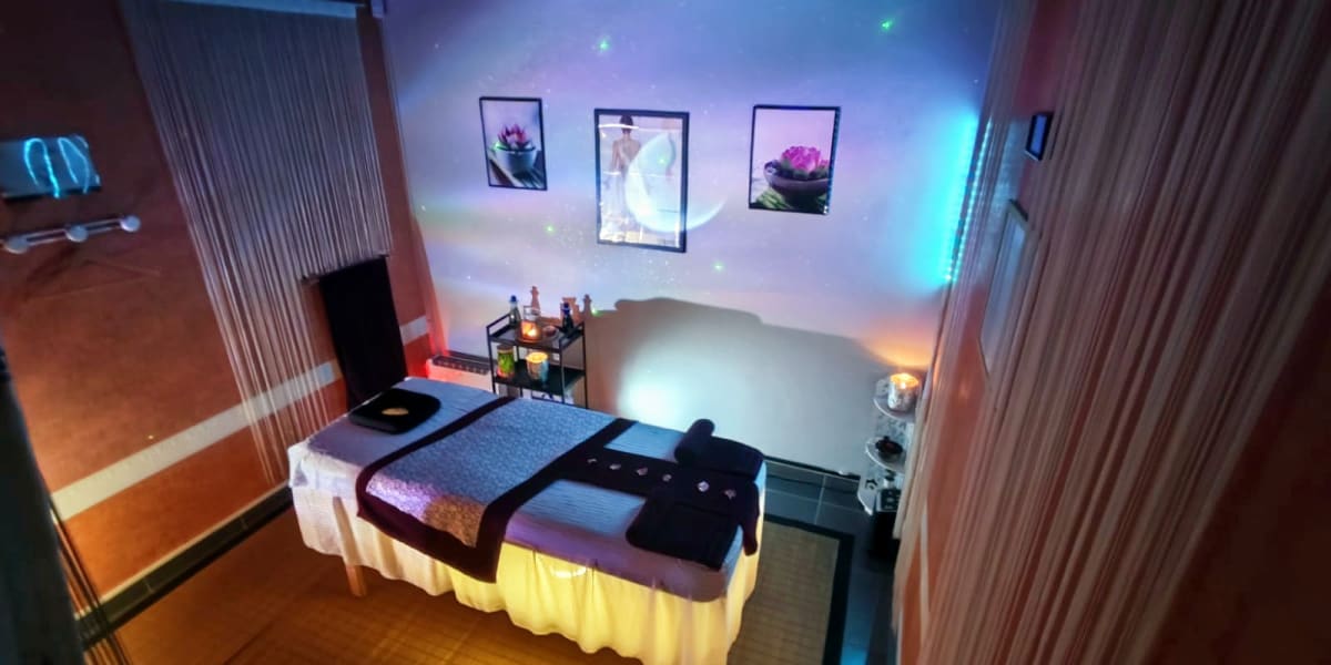 Salon Lumiia - Massage Montigny-le-Bretonneux - Photo de couverture - OneBooking