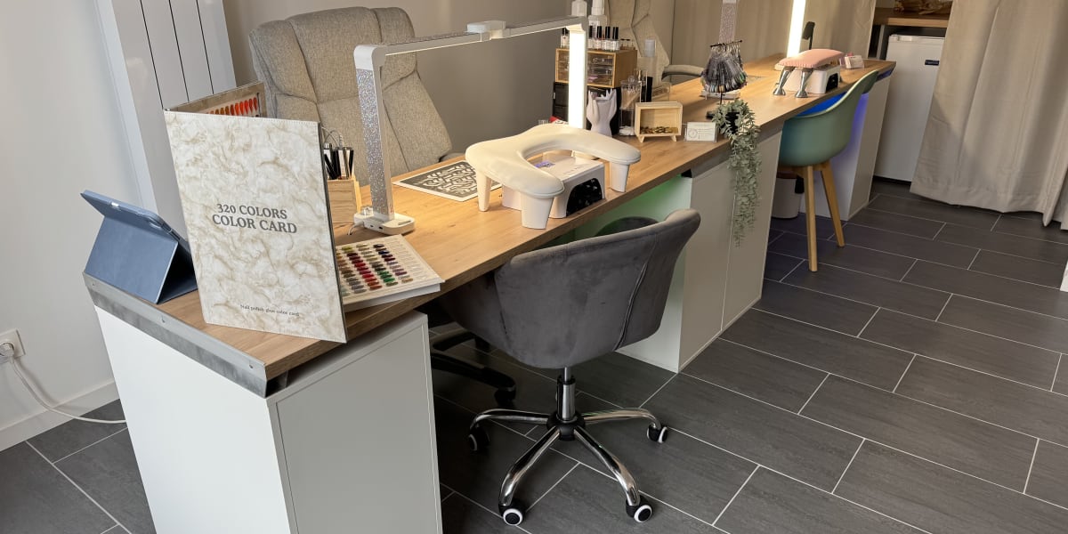 Feather Nail’s & M’beauty Nail’s - Onglerie Coutances - Photo de couverture - OneBooking