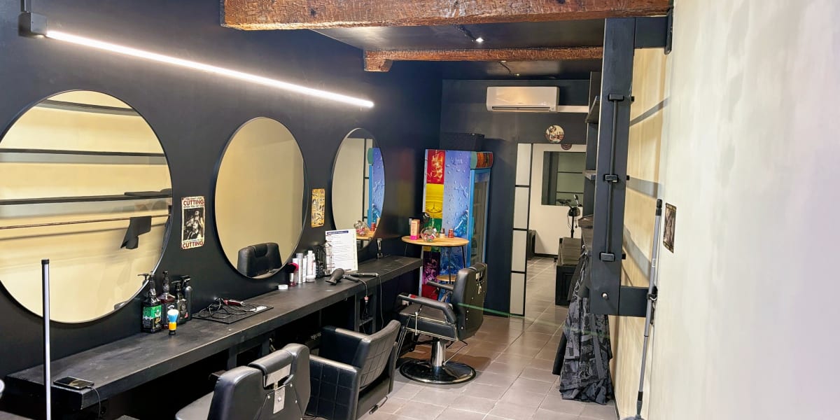 Le Confort à l'Ancienne - Coiffure Castelnaudary - Photo de couverture - OneBooking