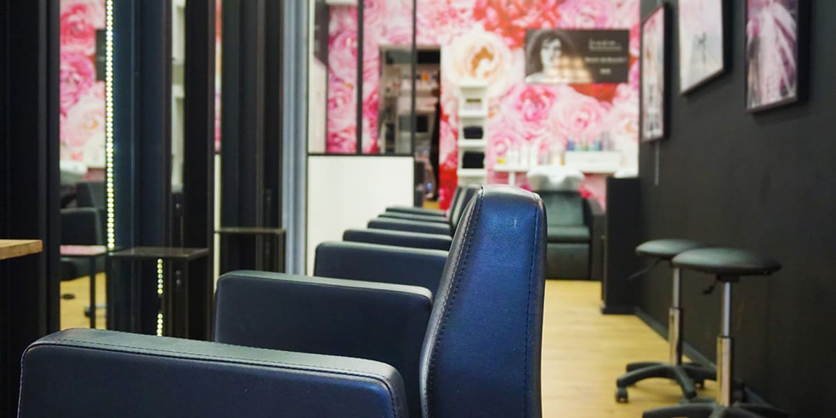 Vadim - Coiffure Toulon - Photo de couverture - OneBooking
