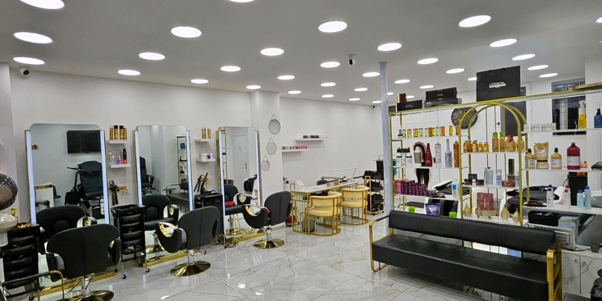 Cherine Beaute - Coiffure Noisy-le-Sec - Photo de couverture - OneBooking