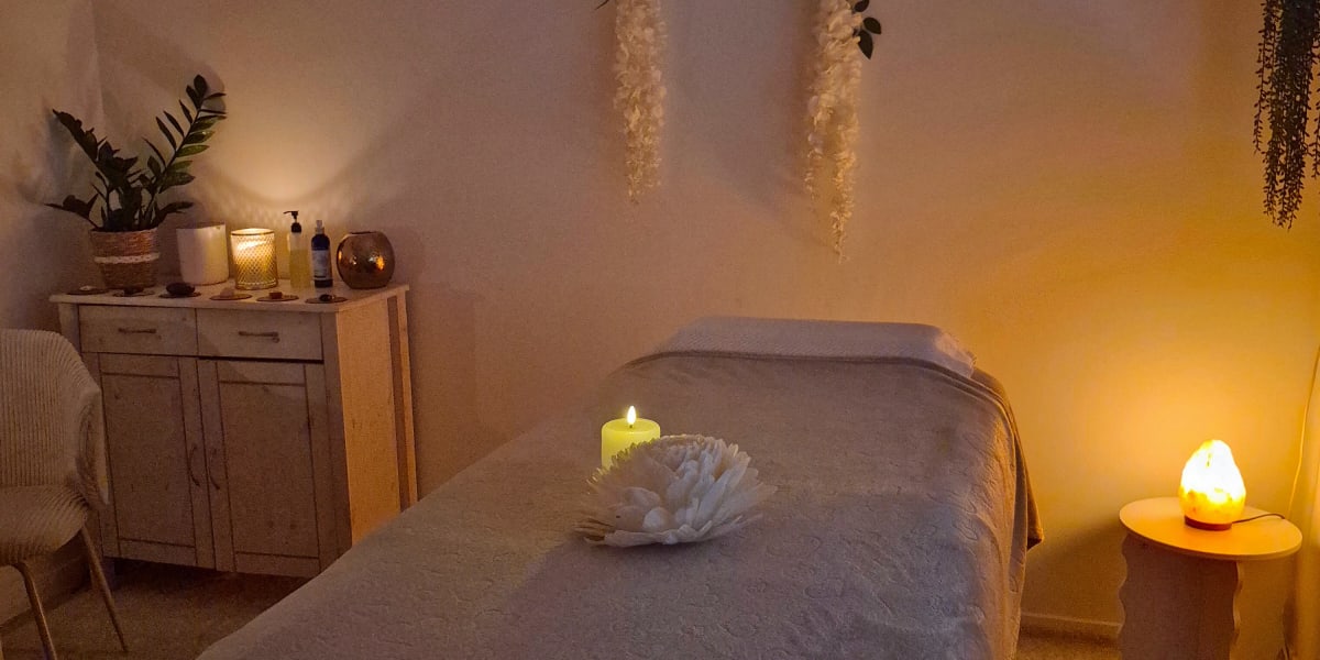 Anélya au Coeur du Soi - Institut de beauté Nantes - Photo de couverture - OneBooking