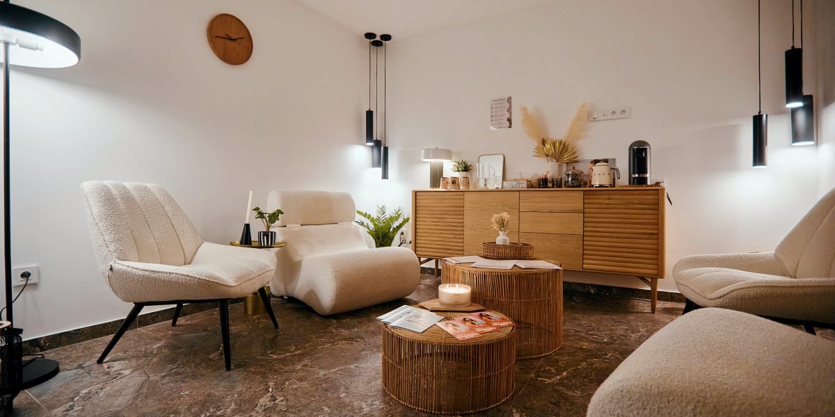 Le Phénix beauté & Spa - Onglerie Besançon - Photo de couverture - OneBooking