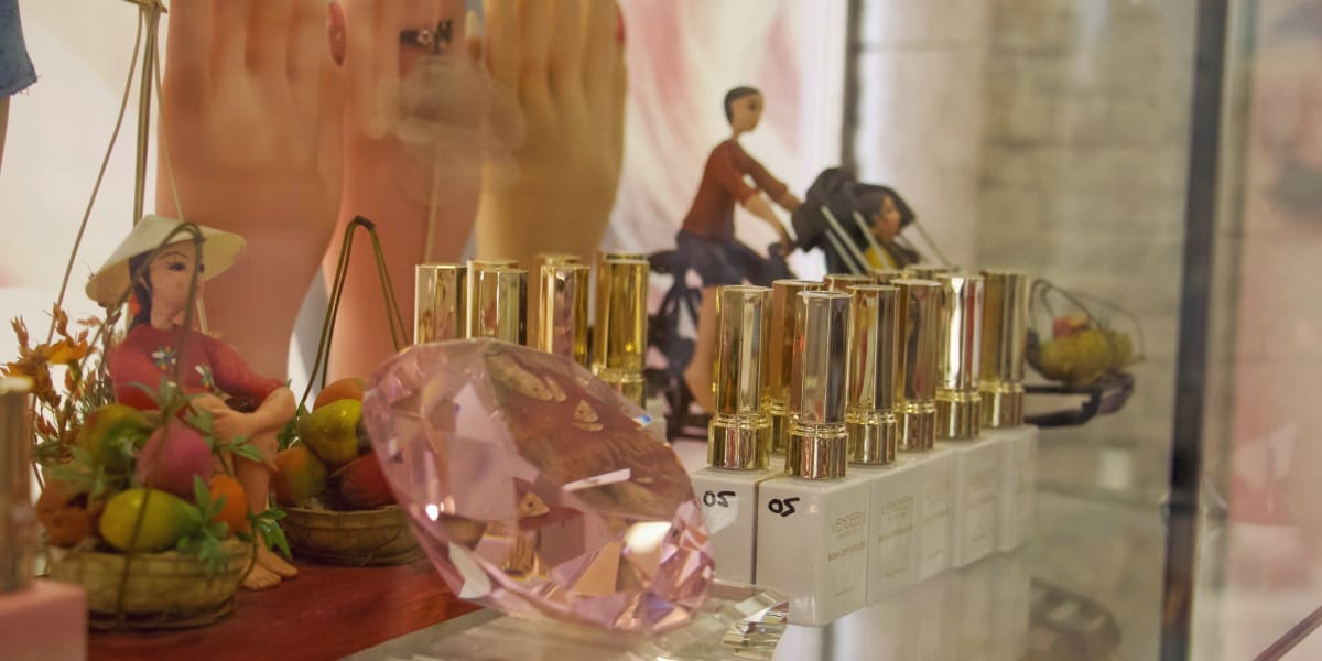 Ongles Diamond Nails - Institut de beauté Antibes - Photo de couverture - OneBooking