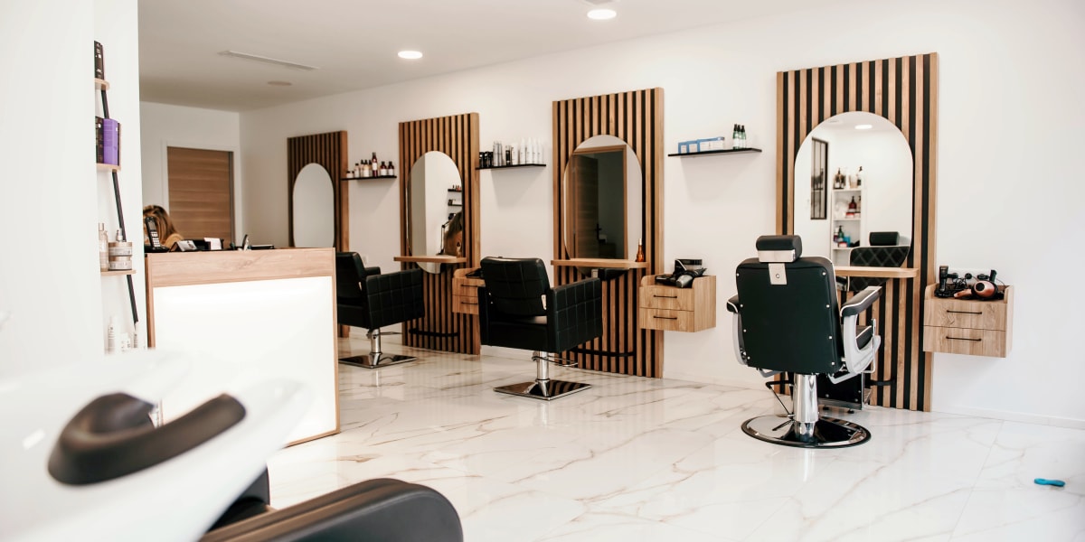 Le 39B - Coiffure Le Cannet - Photo de couverture - OneBooking
