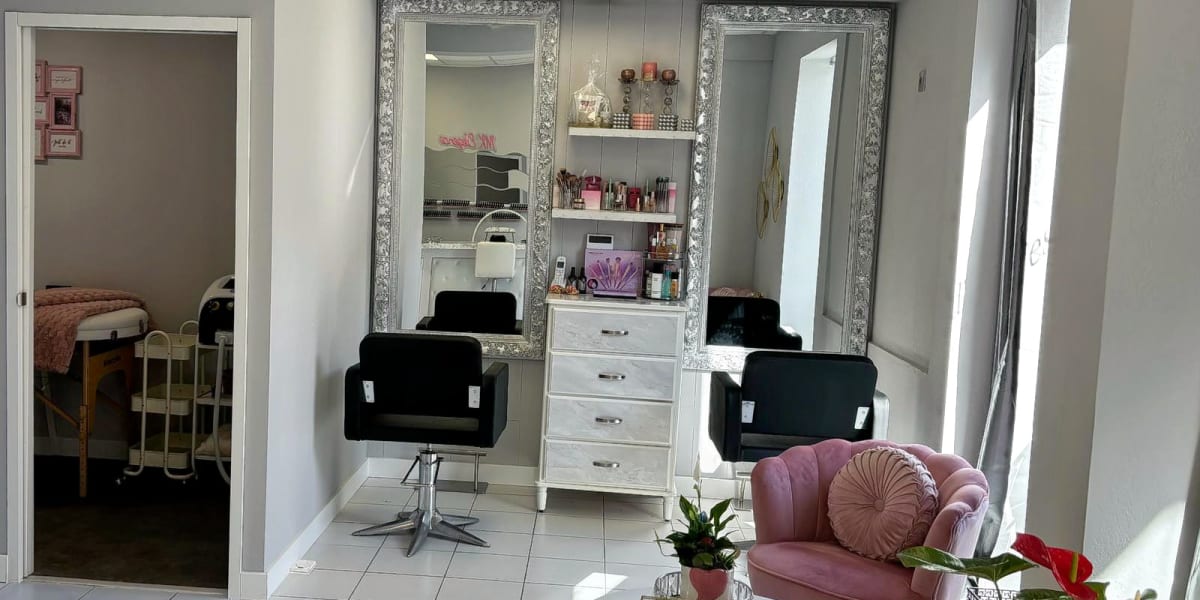MK elegance - Onglerie Tours - Photo de couverture - OneBooking