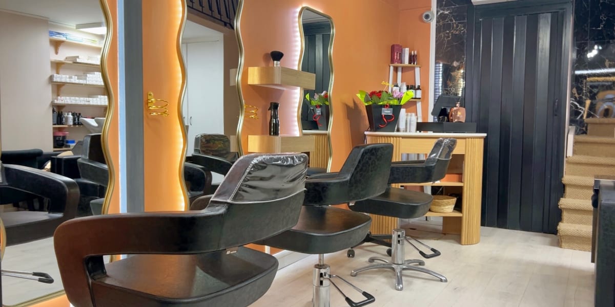 Les soeurs M - Coiffure Toulouse - Photo de couverture - OneBooking