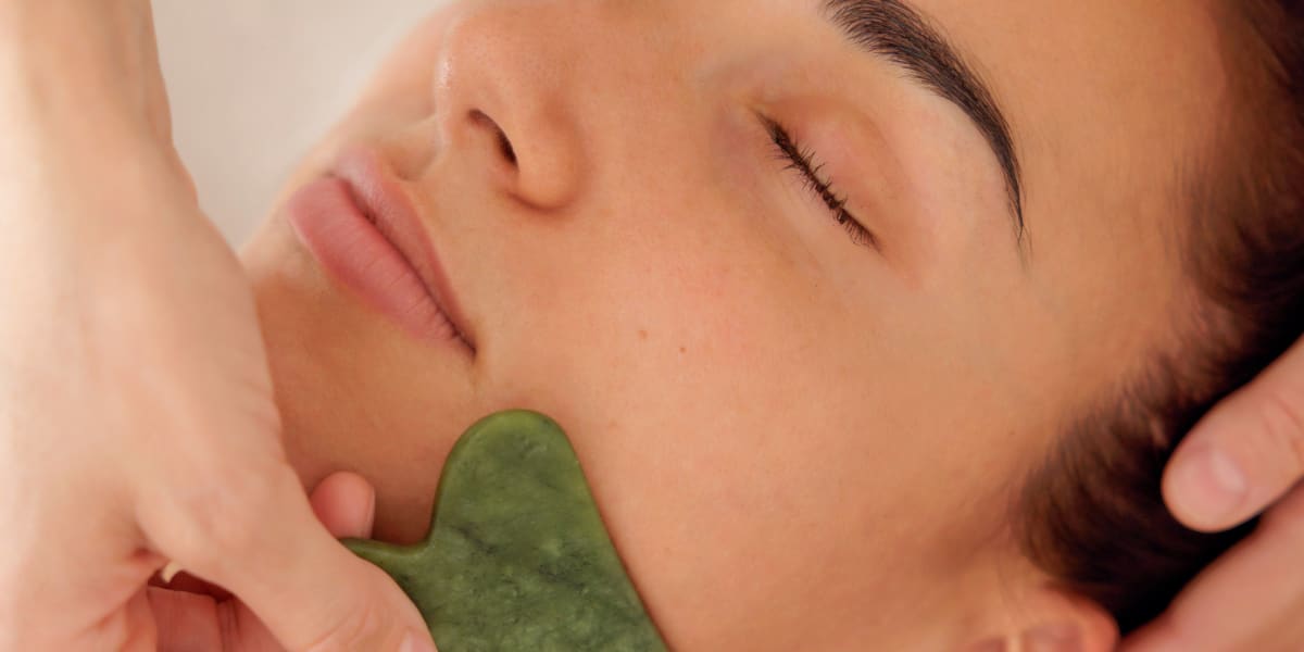 Pauline Holistic Massage - Sourcils & cils Nice - Photo de couverture - OneBooking