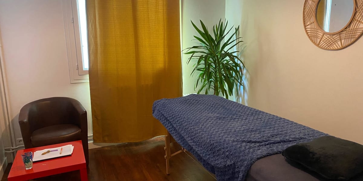 Holizen Ayurveda - Massages Ayurvédiques et Soins Énergétiques - Massage Rennes - Photo de couverture - OneBooking