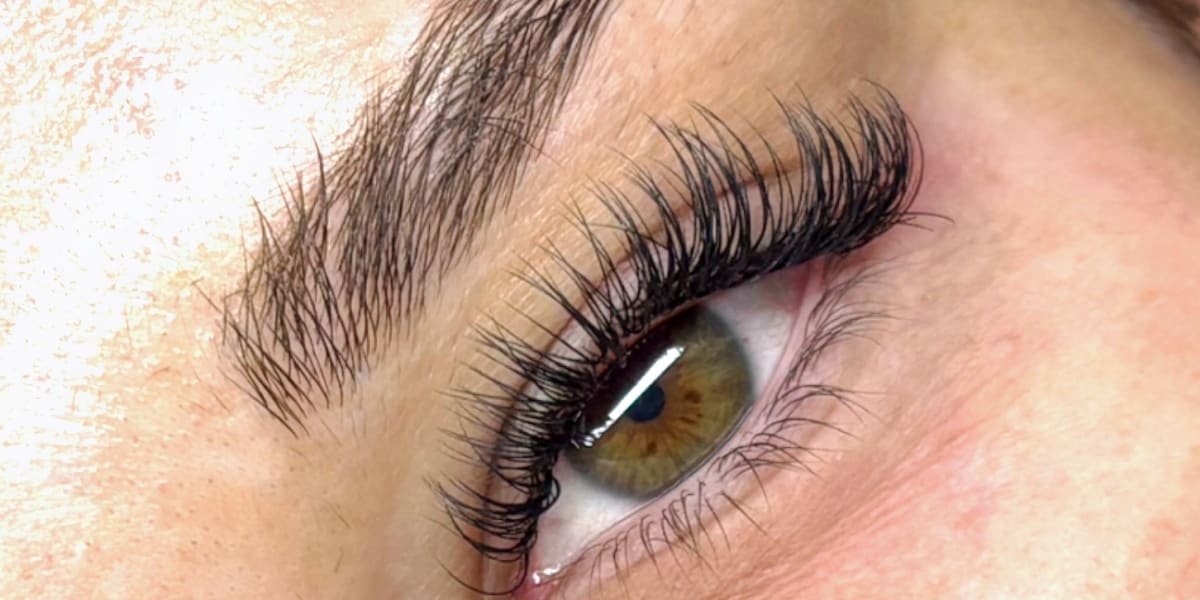 Ciloane - Sourcils & cils Annecy - Photo de couverture - OneBooking