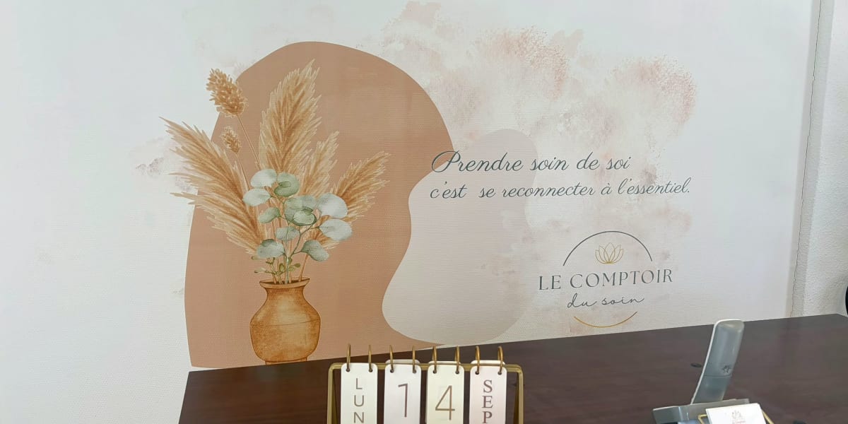Le comptoir du soin - Sourcils & cils Valence - Photo de couverture - OneBooking