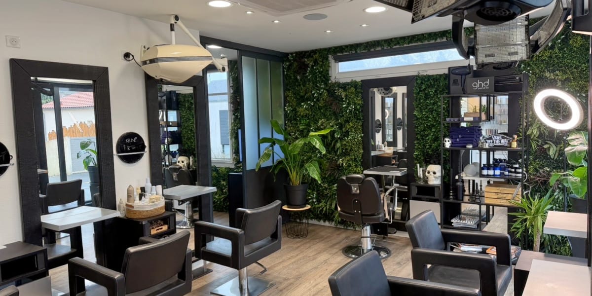 Le carré 92 - Coiffure Clisson - Photo de couverture - OneBooking