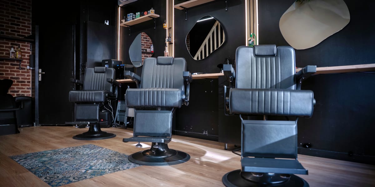 French Cut x Milki.Pk - Barbier Paris - Photo de couverture - OneBooking