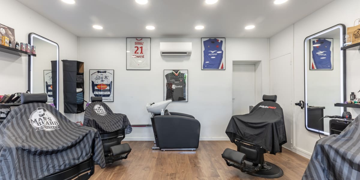 Jo Barber Square - Coiffure Toulouse - Photo de couverture - OneBooking