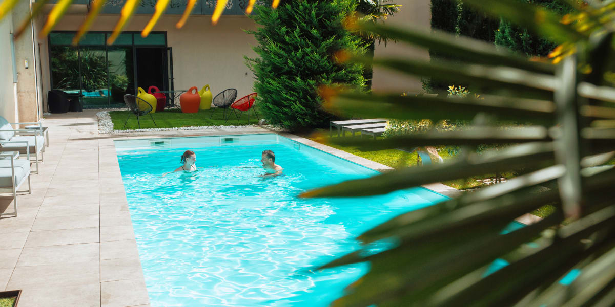 Hotel SPA Victor Hugo - Sourcils & cils Besançon - Photo de couverture - OneBooking