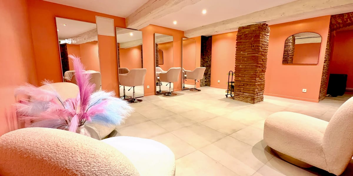Vanity Suites Head SPA Coréen Pousse / Réhaussement & Browlift Coréen / Balayage Signature - Coiffure Toulouse - Photo de couverture - OneBooking