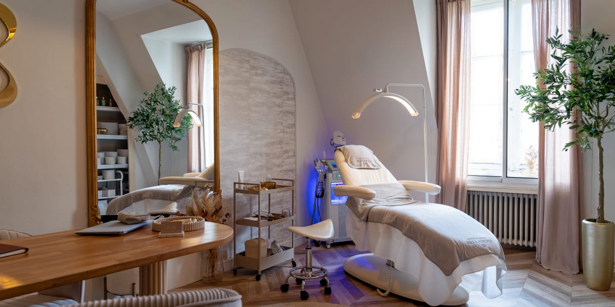 Maison Bellamore - Maquillage Permanent - Hydraskin - Institut de beauté Rennes - Photo de couverture - OneBooking