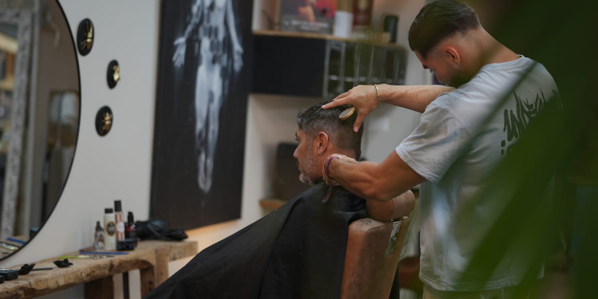 OZ COIFFEUR BARBIER - Barbier Marseille - Photo de couverture - OneBooking
