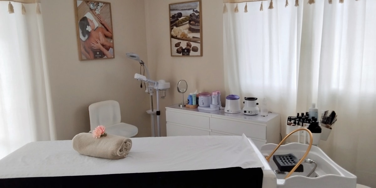 Amaë By Auré - Coiffure Saint-Maximin-la-Sainte-Baume - Photo de couverture - OneBooking
