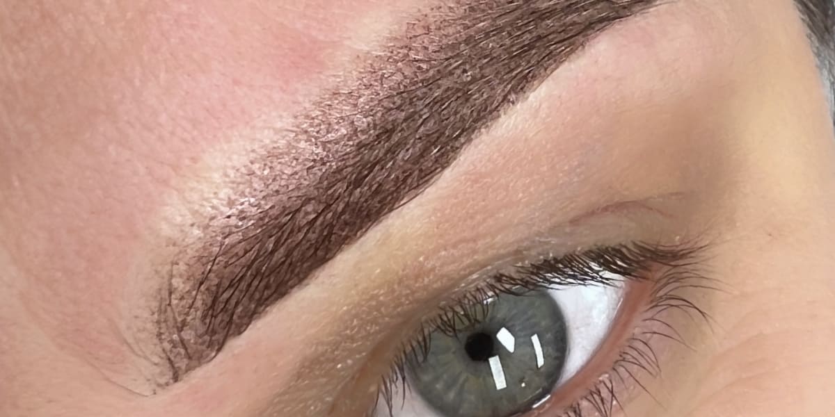 VIP MAQUILLAGE PERMANENT - Sourcils & cils Noisy-le-Grand - Photo de couverture - OneBooking