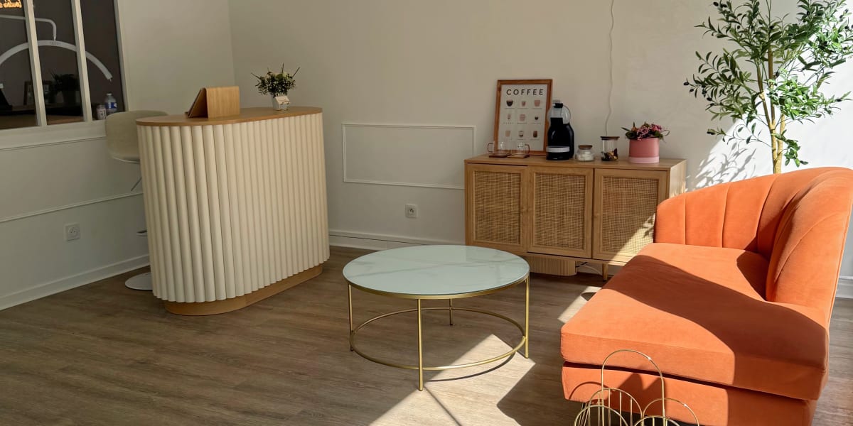 Le boudoir de Janna - Sourcils & cils Blois - Photo de couverture - OneBooking