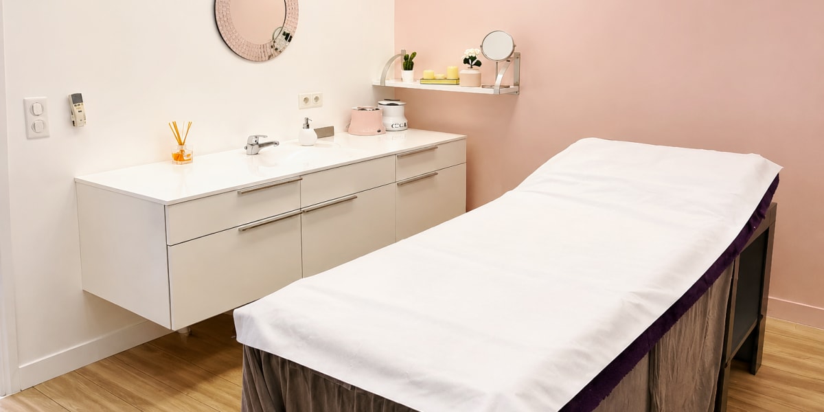 Le cocon des beaux arts - Onglerie Montpellier - Photo de couverture - OneBooking