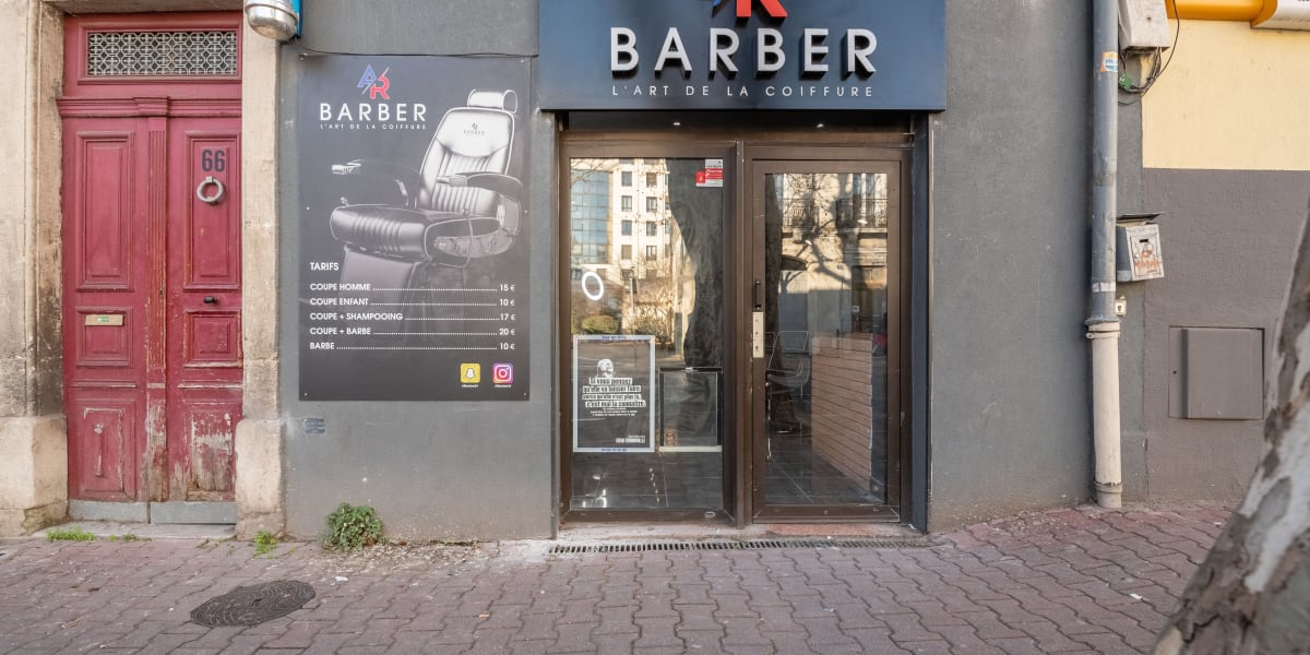 A R Barber - Barbier Montpellier - Photo de couverture - OneBooking