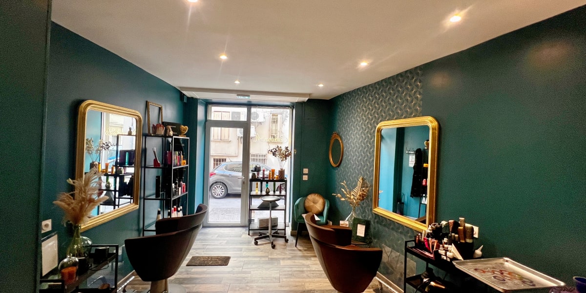 Sabrina M - Coiffure Toulon - Photo de couverture - OneBooking
