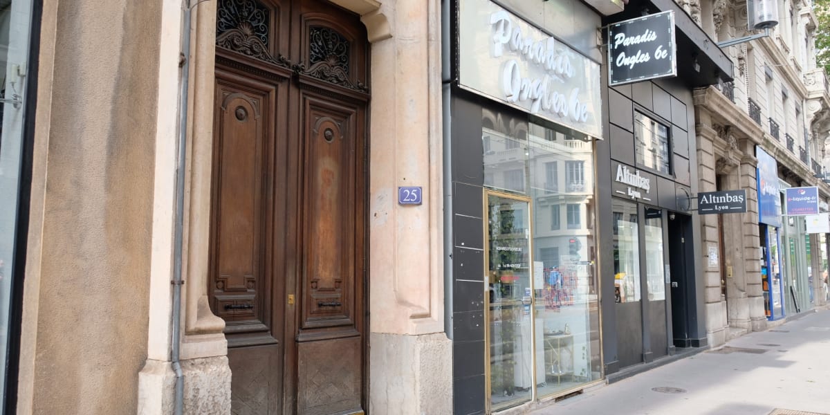 Paradis ongles 6 - Onglerie Lyon - Photo de couverture - OneBooking