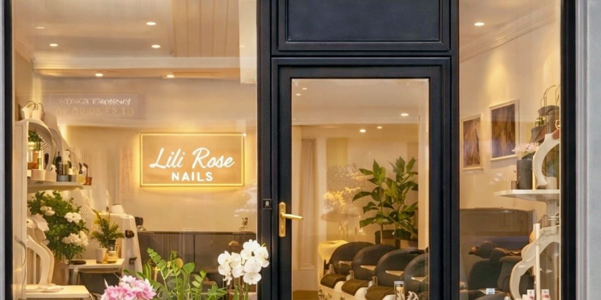 Lili Rose Nails - Sourcils & cils Nice - Photo de couverture - OneBooking