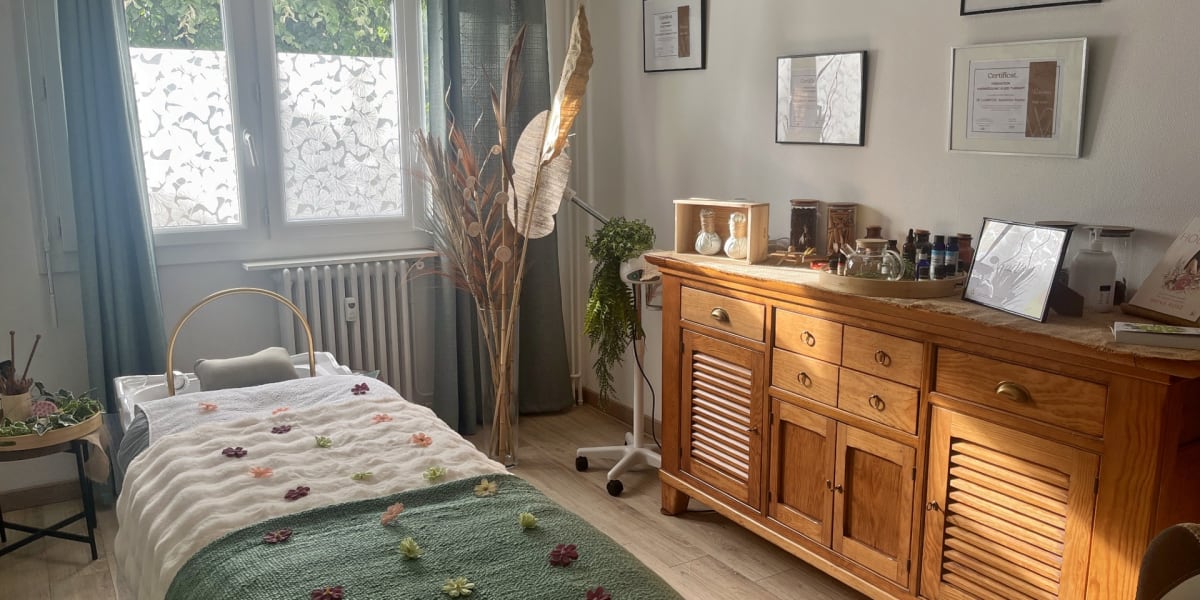 Olispa, le Spa du cheveu - head spa - Institut de beauté Angers.    Carte bleue non acceptée sur place. Prestations uniquement pour les femmes et les enfants - Photo de couverture - OneBooking
