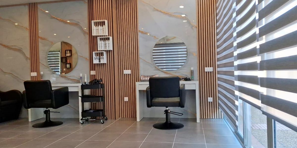 S.Linoria Coiffure - Coiffure Cannes - Photo de couverture - OneBooking
