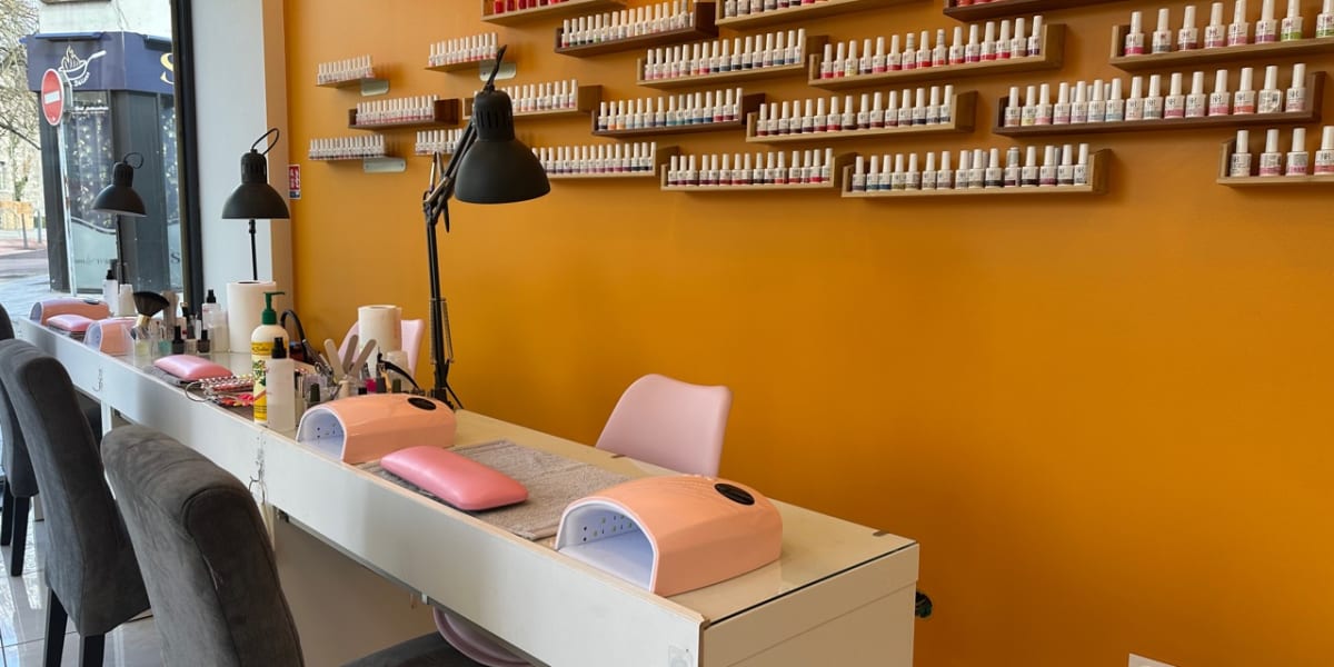 C&L Nails - Sourcils & cils Évreux - Photo de couverture - OneBooking